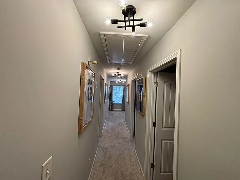 518 Tulip Ln — Photo 10
