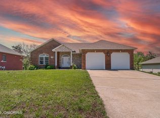 120 Lake Park St, Holts Summit, MO 65043