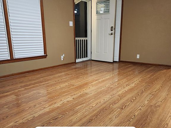 Laminate Wood Floors