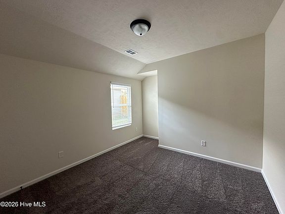 5th image of 2742 Inverness Dr