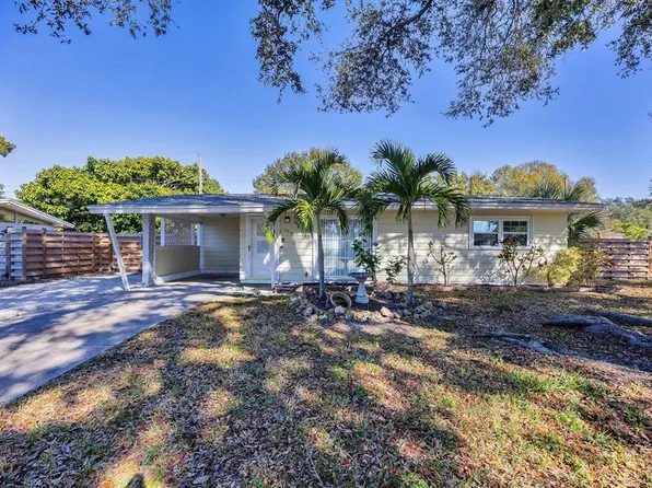 2945 Michigan St, Sarasota, FL 34237