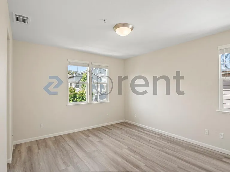 1611 Summer Ln — Photo 19
