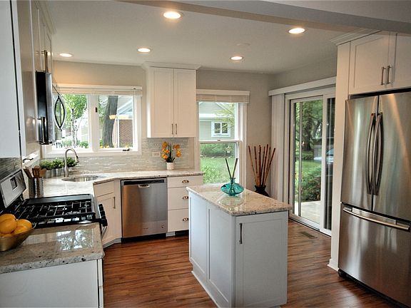 3rd image of 683 Regent Ln #0