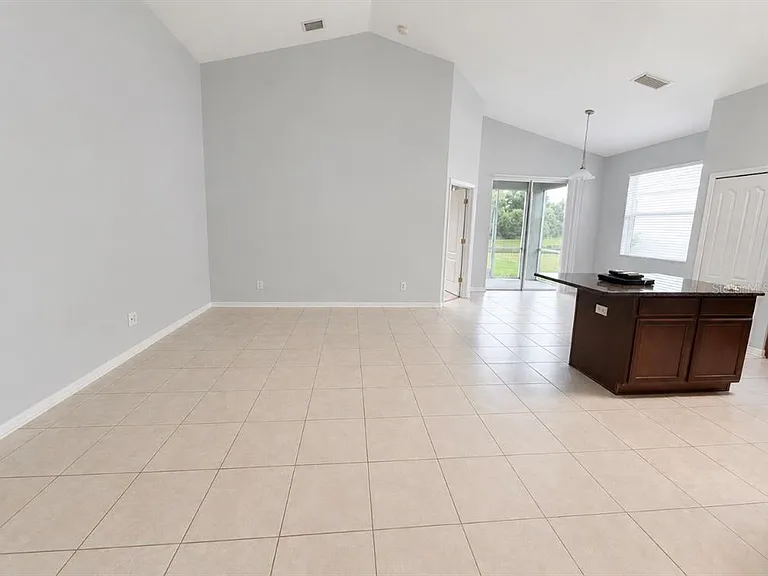 9630 Baton Rouge Ln — Photo 7