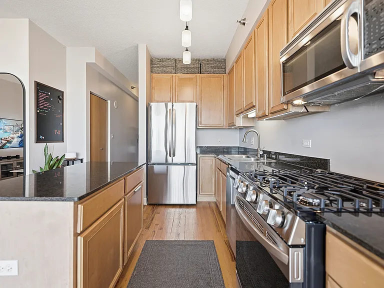 41 E 8th St #2905 — Photo 8