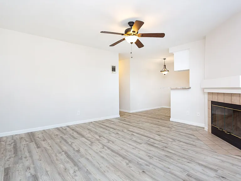4163 Cleveland Ave — Photo 4