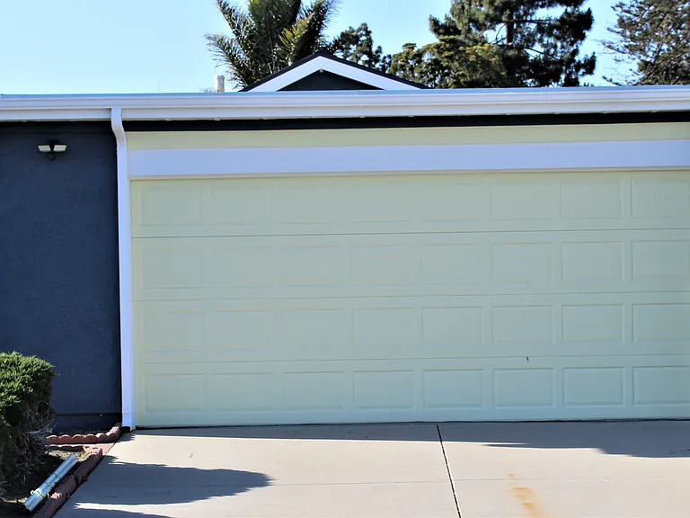 150 Duke Garage Exterior 1_05122022