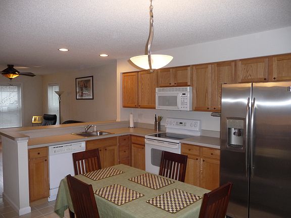 Large eat-in kitchen