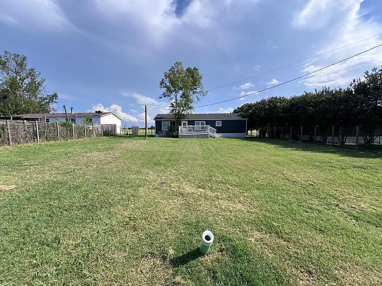 905 Edgar Ct — Photo 30