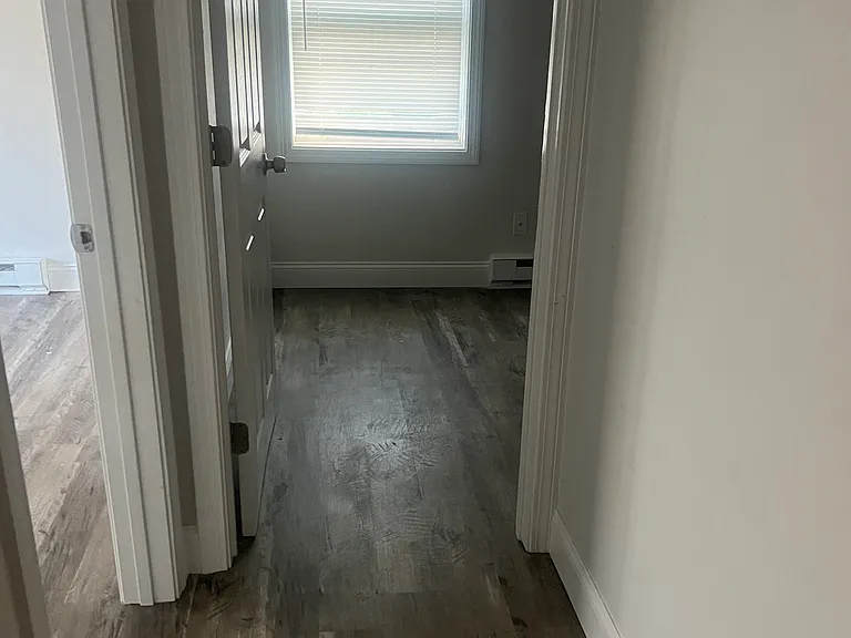23 Kenmore St — Photo 8
