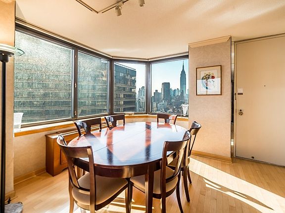 3rd image of 415 E 37th St APT 31A