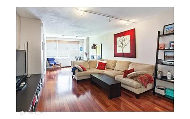 Rented by Douglas Elliman | media 5