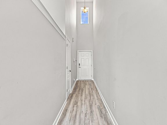 5th image of 1025 Fairway Ln. #1025