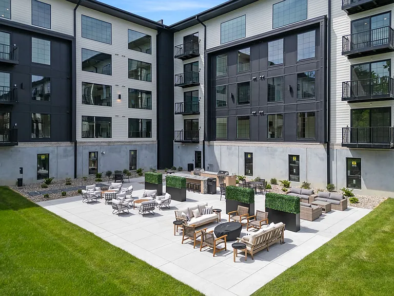 West Light Apartments - Brand New — Photo 15