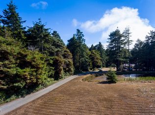 20100 Hanson Rd, Fort Bragg, CA 95437