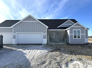 469 Limestone LANE, Slinger, WI 53086