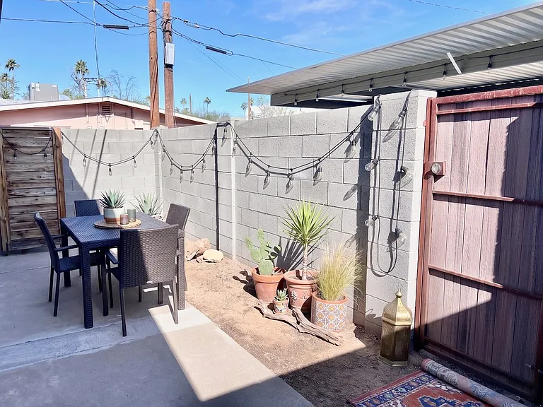 4207 N 27th St #14 — Photo 31
