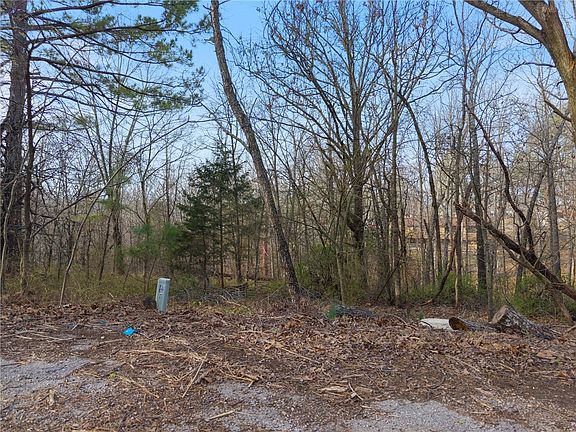 3rd image of Nairn Ln #3