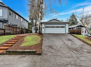 1734 N Sumner St, Portland, OR 97217