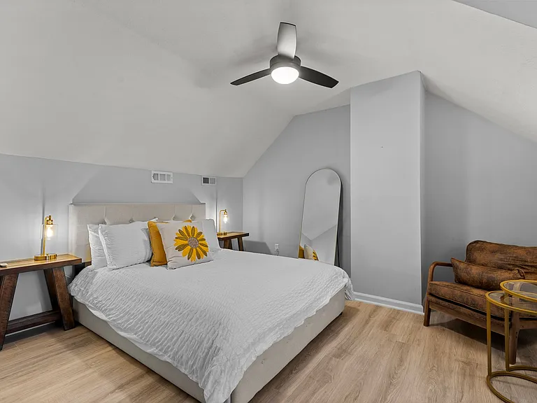2321 Sierra Dr — Photo 18