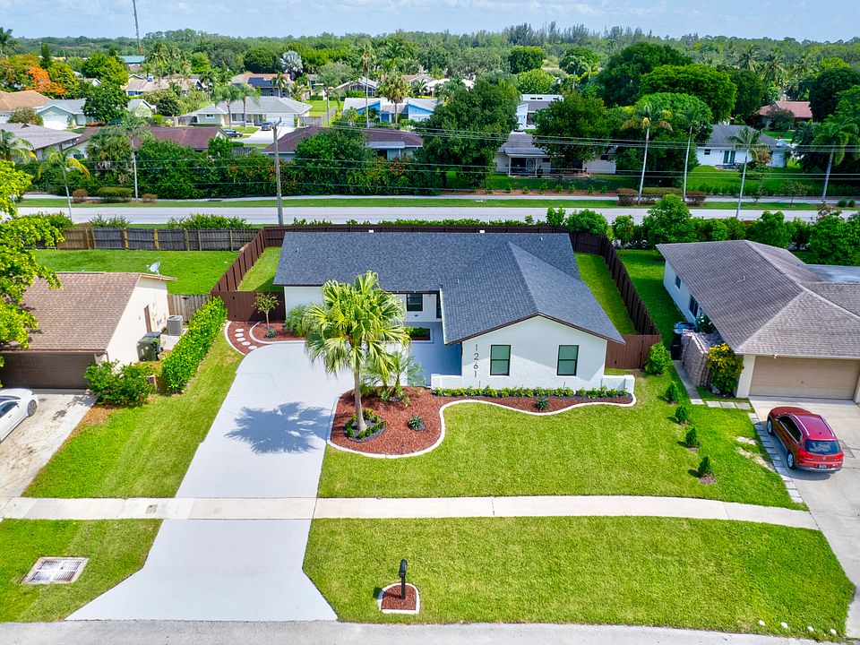 1st image of 1261 Wyndcliff Drive