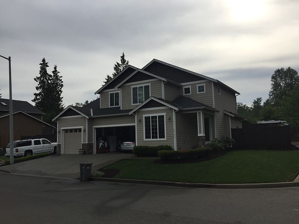 1st image of 2940 100th Ave NE