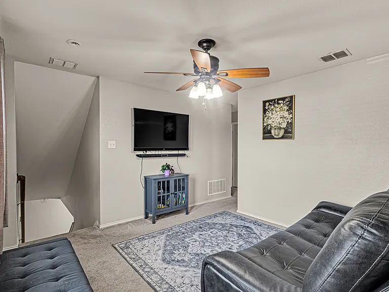 11833 Porcupine Dr — Photo 10