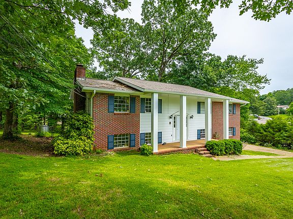 2nd image of 707 Timberwyck Dr