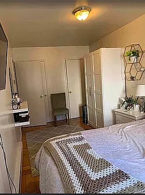 5th image of 243 E 81st St #4A