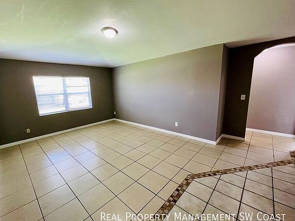 3rd image of 309 Ivan Ave S