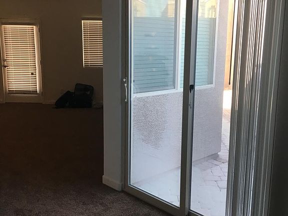 3rd image of 1147 Bradley Bay Ave