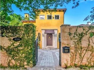 3733 Solana Rd, Miami, FL 33133