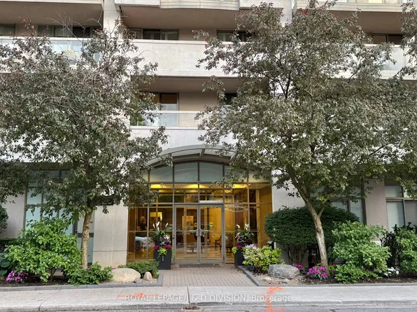 225 Merton St #209, Toronto, ON M4S 3H1