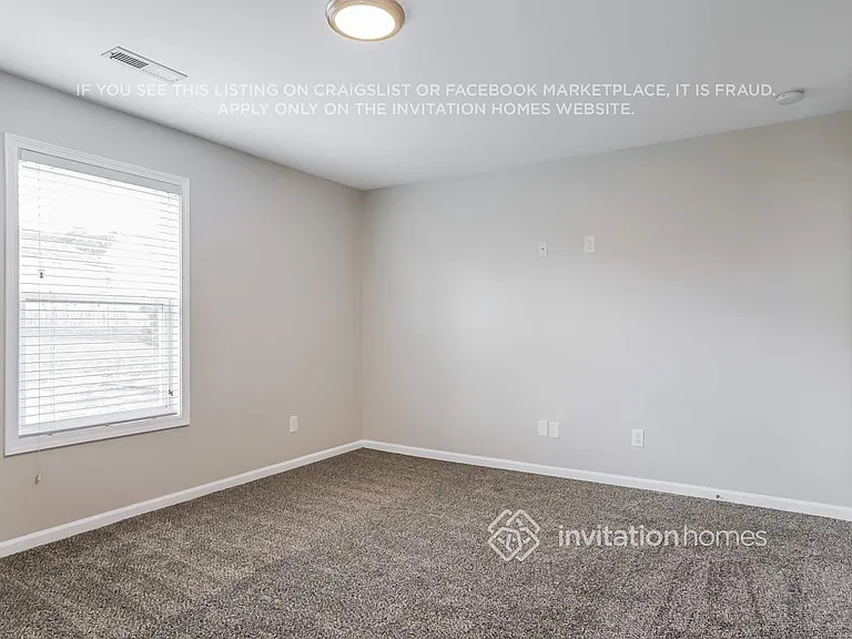 1309 Hosmer Ct — Photo 12