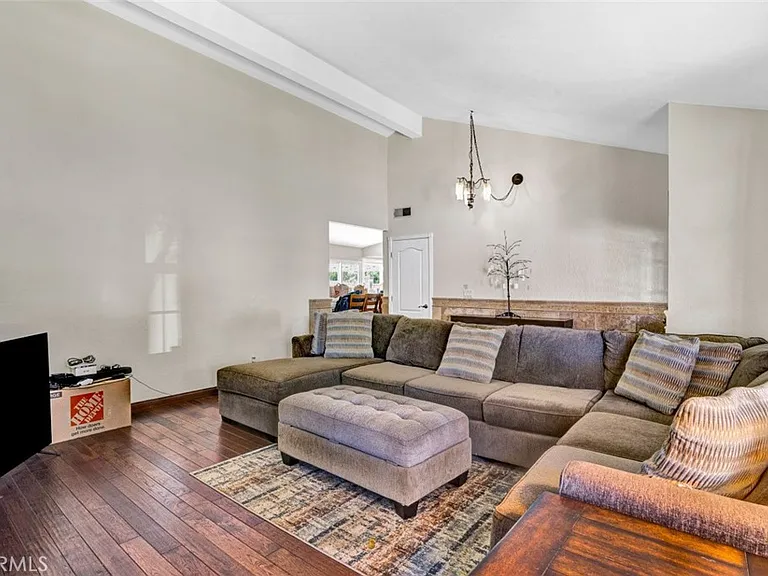 15442 Eiffel Cir — Photo 6