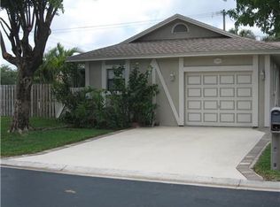 5691 SW 99th Ln, Cooper City, FL 33328
