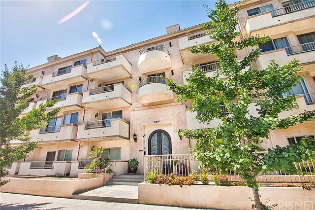 1st image of 11218 Camarillo St #201