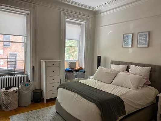 Rented by Compass | media 9