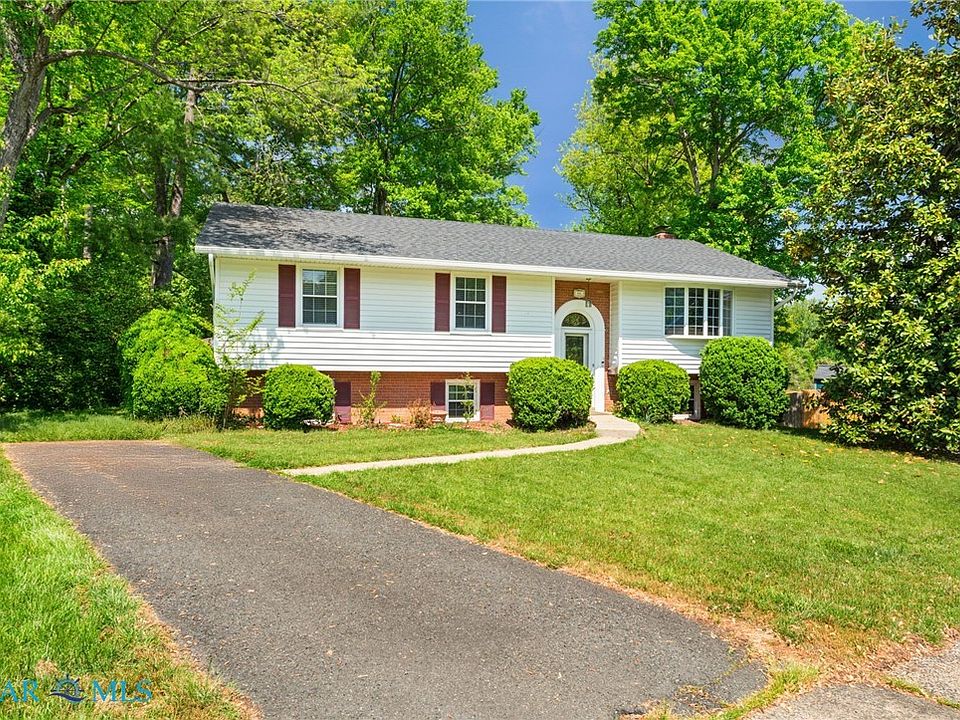 1st image of 8502 Woodbine Ln