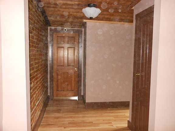 2nd image of 2800 Euclid Ave