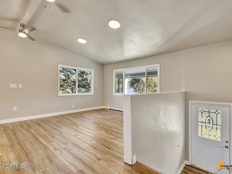5533 Penn Cir — Photo 8