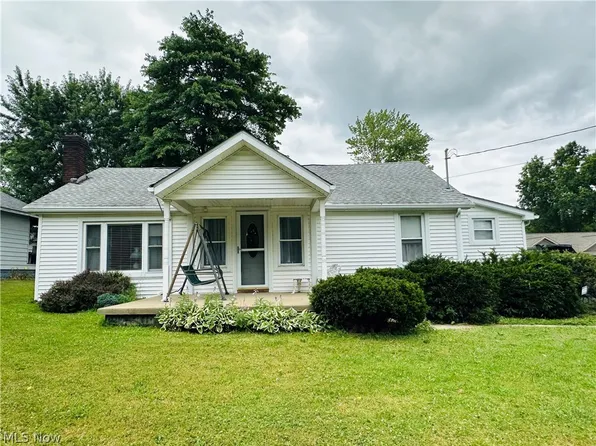 161 Champion Ave E, Warren, OH 44483