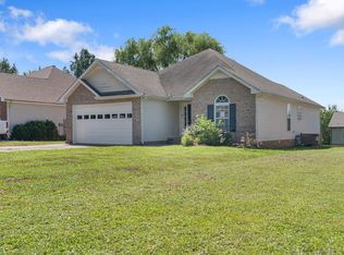 1868 Sage Meadow Ln, Clarksville, TN 37040
