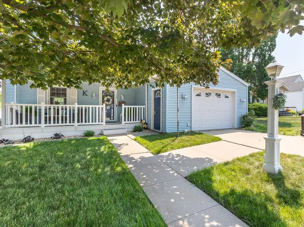160 State St, Dubuque, IA 52003