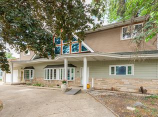 36 Westfield Ln, Des Plaines, IL 60018