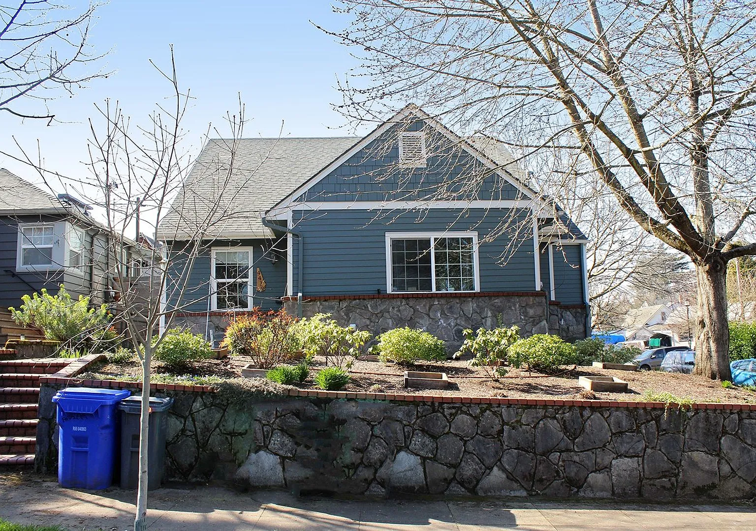 Charming Remodeled 4 Bedroom Home One Block From N Mississippi! — Photo 1