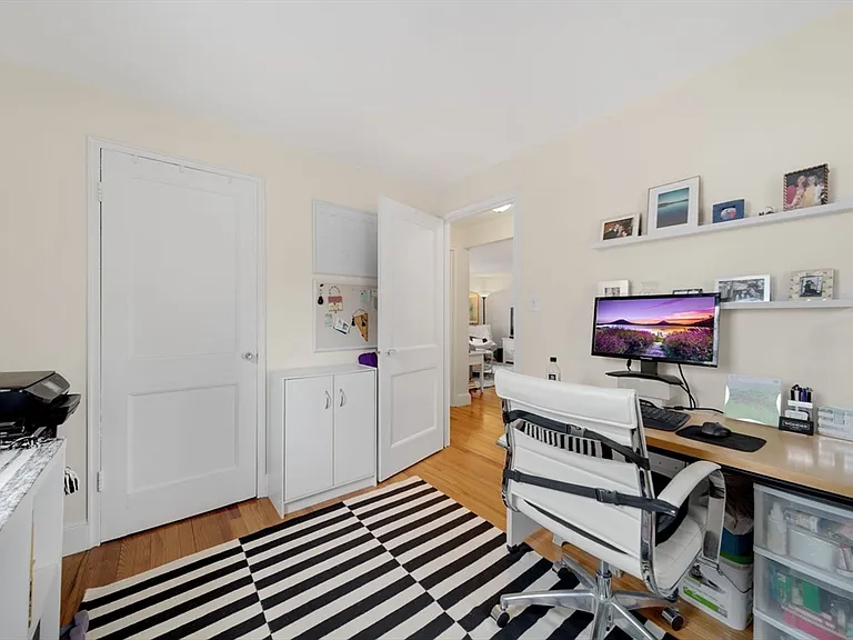 926 Massachusetts Ave #3 — Photo 7