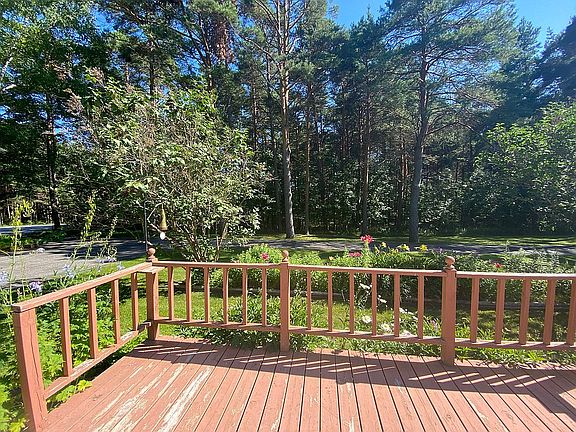 3rd image of N4120 Mackinac Trl