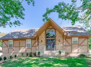 10826 E 98th Ter, Kansas City, MO 64134