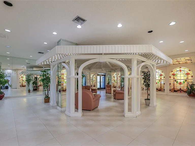 2401 S Ocean Dr #305 — Photo 30